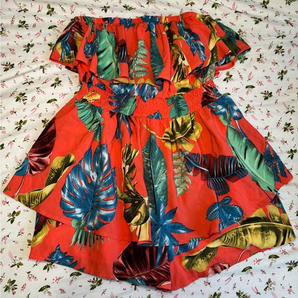 NEW Fashion Nova Patterned Romper (M) - Picture 1 of 4